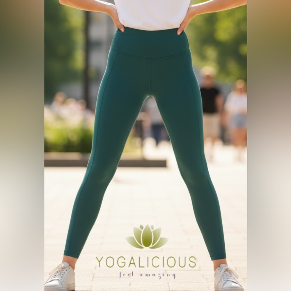 Yogalicious "Lux" High Waist Legging with Side Pockets in Irish Moss • Size M